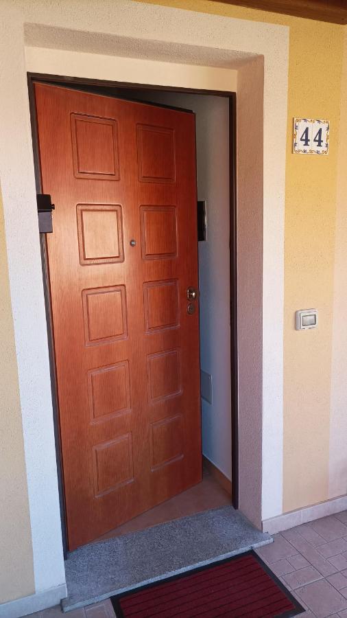 Appartamento La Casa Di Arly Olbia Esterno foto